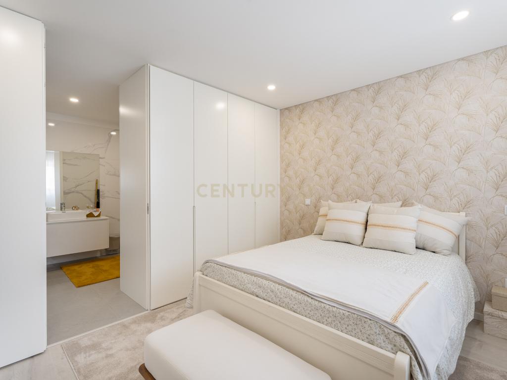 Luxuoso Apartamento Novo com Vista Parque em Lousada - Image 22