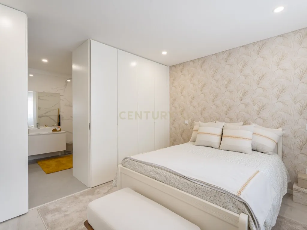 Luxuoso Apartamento Novo com Vista Parque em Lousada - Image 22