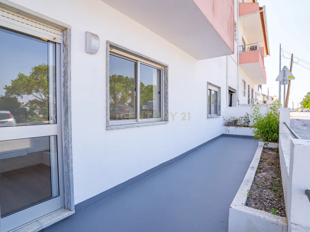 Apartamento T3 | Renovado | Caldas da Rainha - Image 24