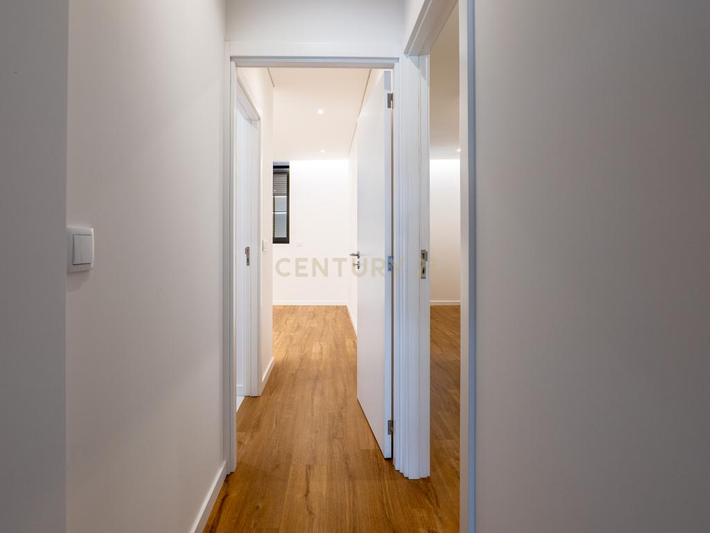 A Sua Nova Casa em Matosinhos – Moradia Térrea com Jardim e duas Suites! - Image 12
