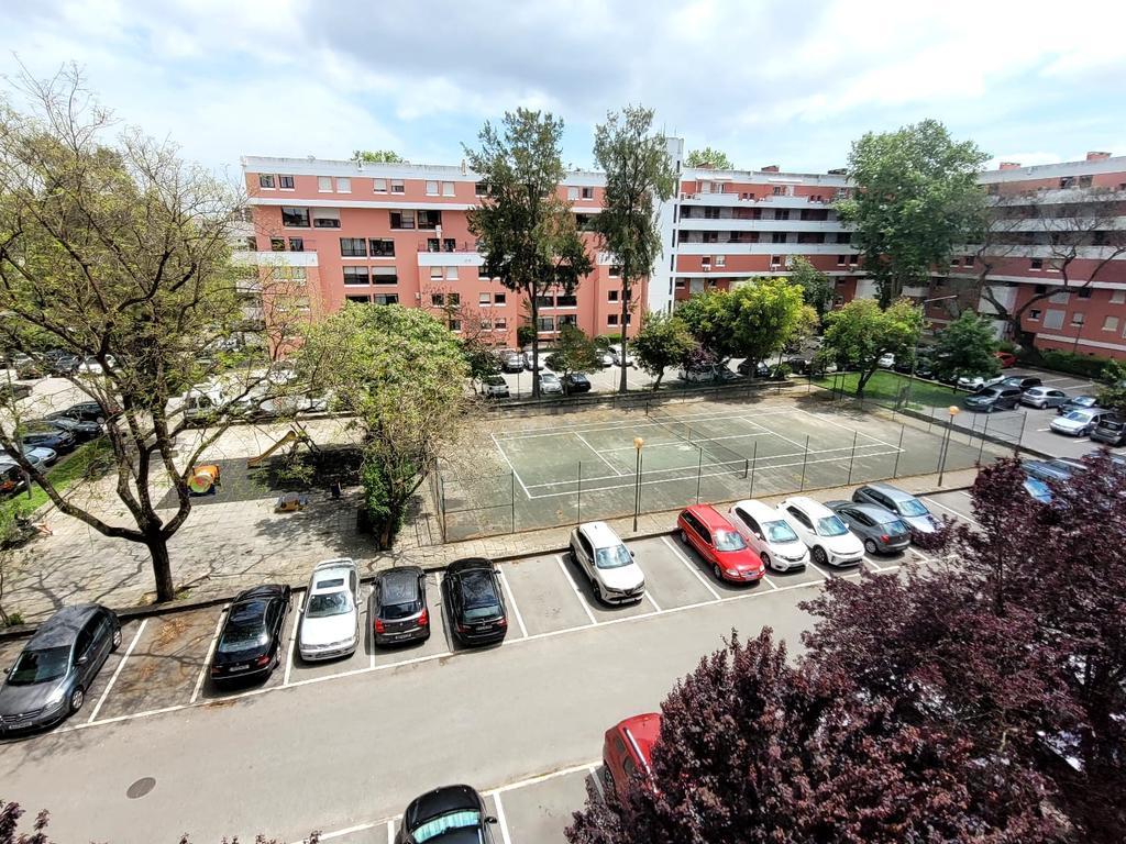 T3 Duplex para Arrendamento no Centro de Telheiras - Image 16