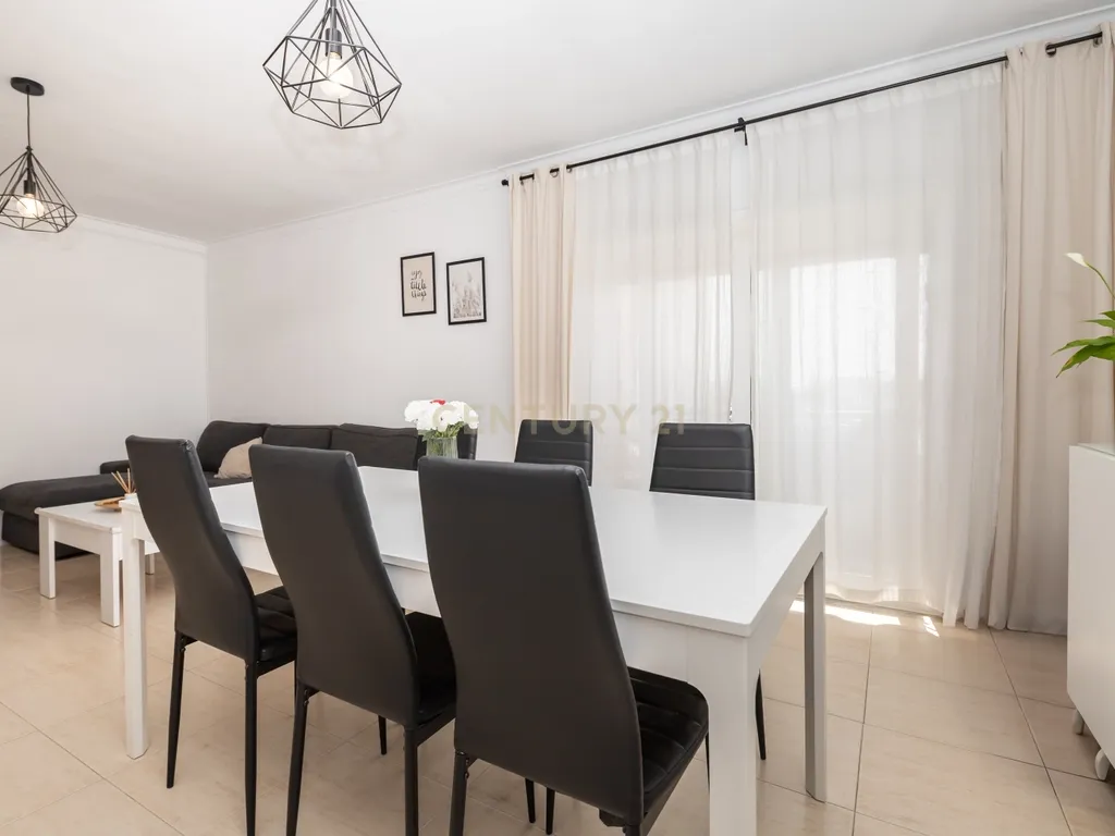 Apartamento T2, nos Fidalguinhos - Barreiro - Lavradio - Image 2