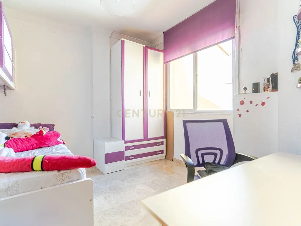 Casa em Cúllar Vega, Granada - Oportunidade Quase Nova - Image 29