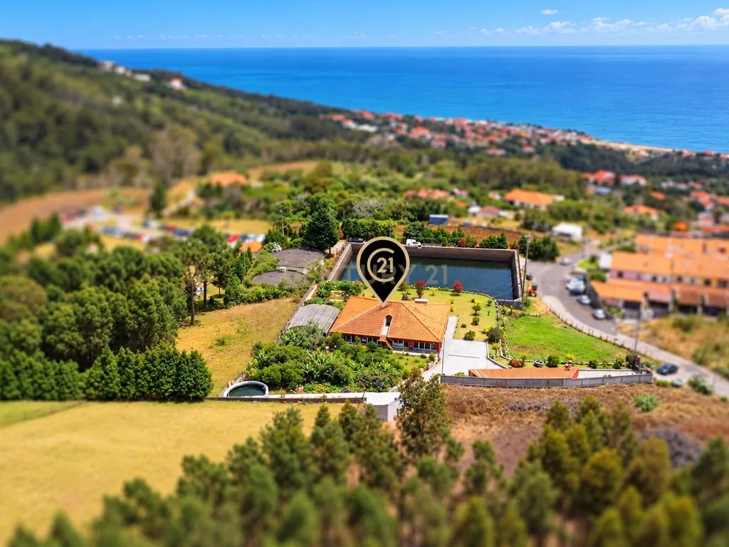 Casa Térrea em Santa Cruz - Image 2