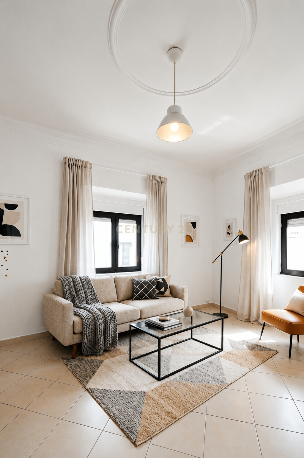 Fotografia 5 de APARTAMENTO T6 NO CORAÇÃO DA CIDADE, EM SETÚBAL
