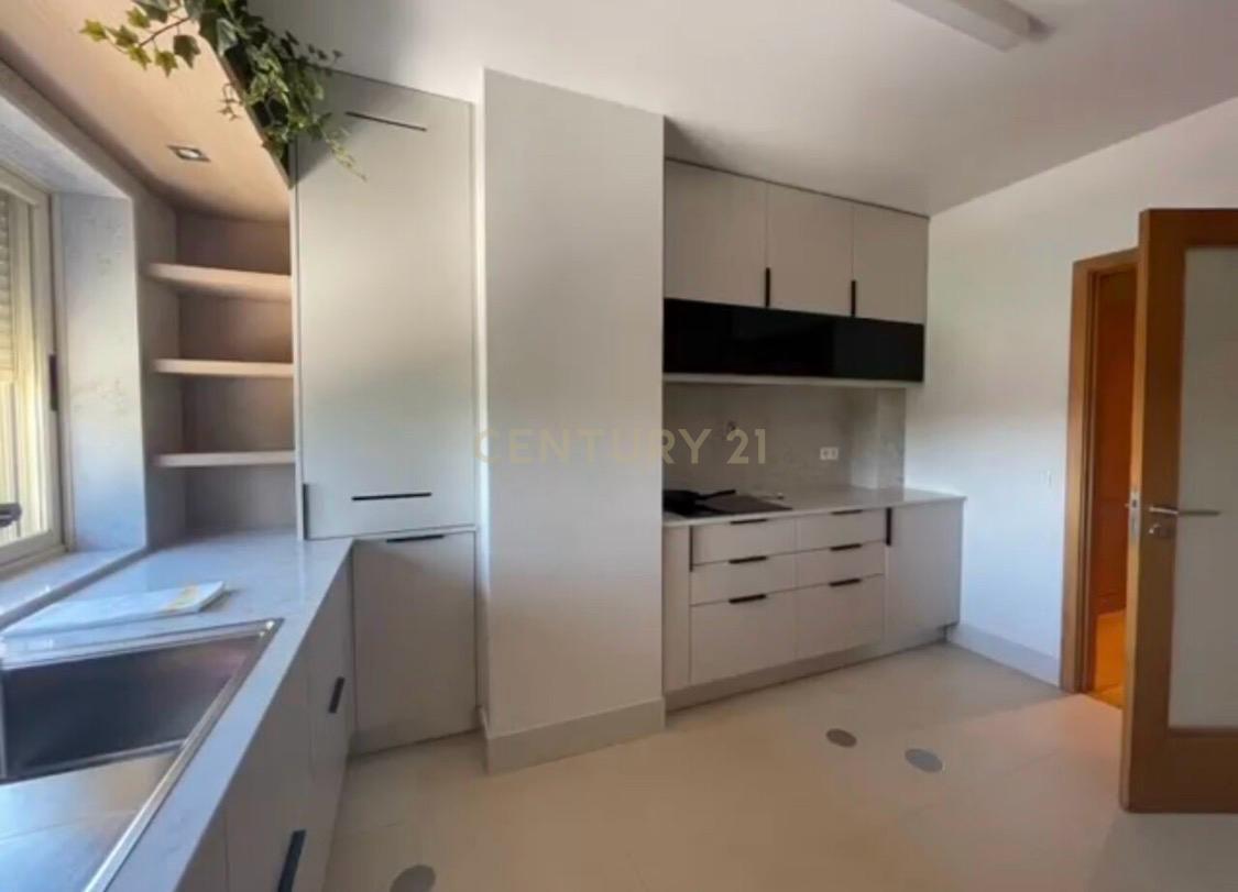 Fotografia 10 de Exclusividade, Conforto e Design Contemporâneo: T3 Duplex no Último Andar, à venda em São Félix da Marinha