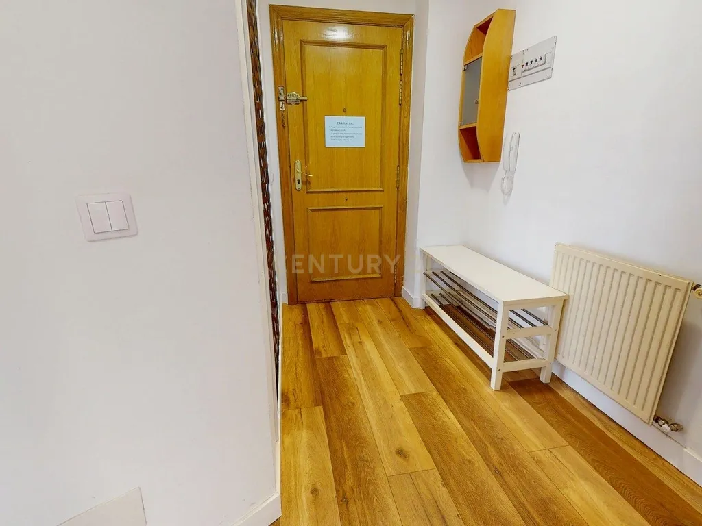 - Image 12