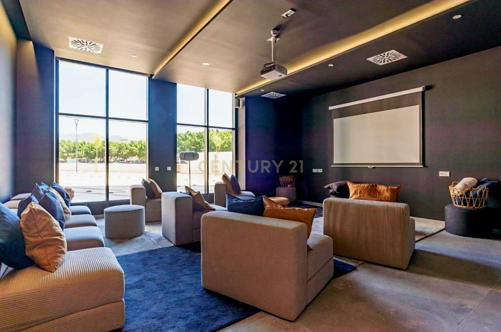 Apartamento Novo em Málaga com 3 Quartos e Despesas Incluídas - Image 11