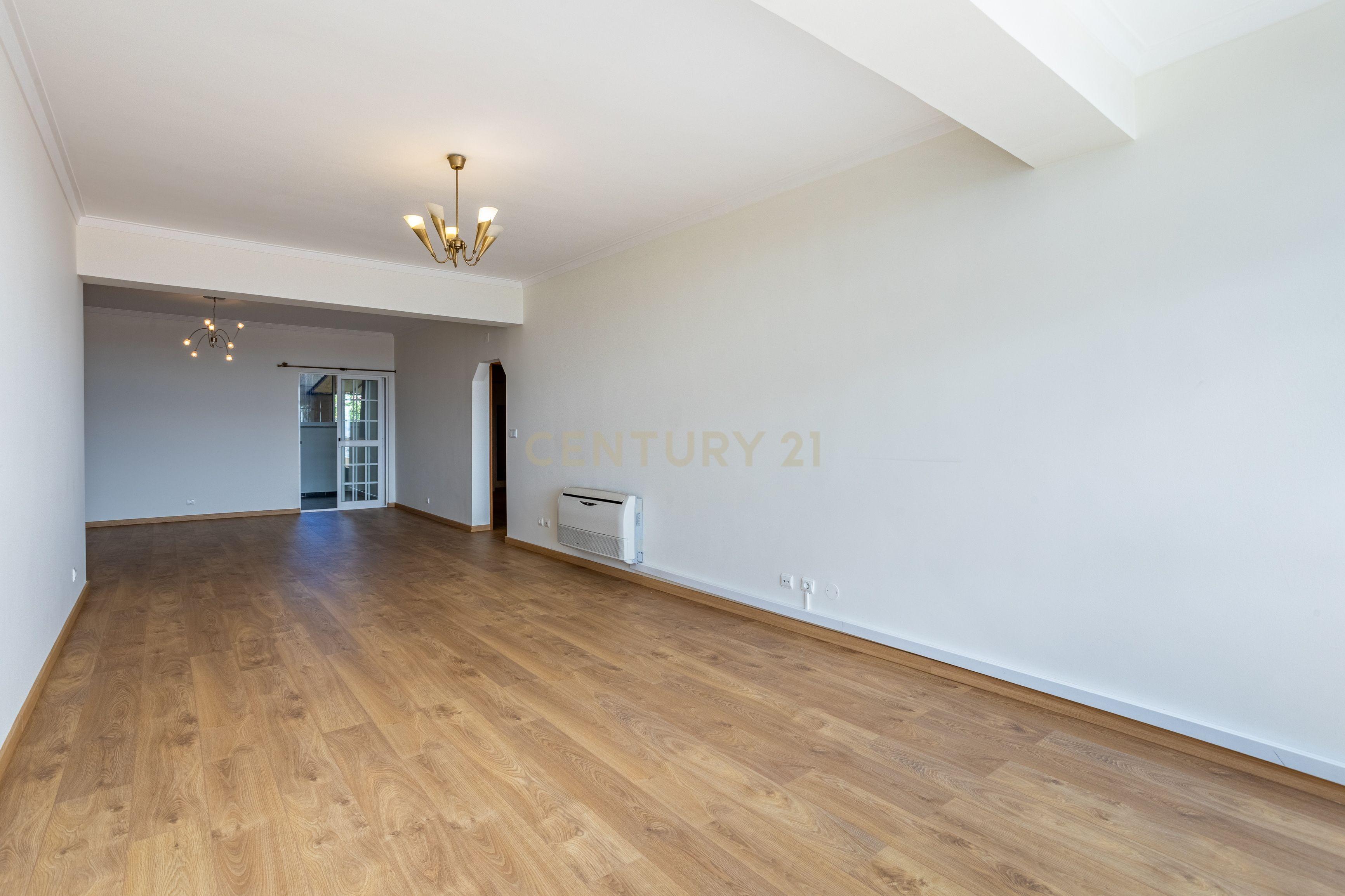Apartamento T2 para arrendar com Vista Rio - Lisboa - Image 2