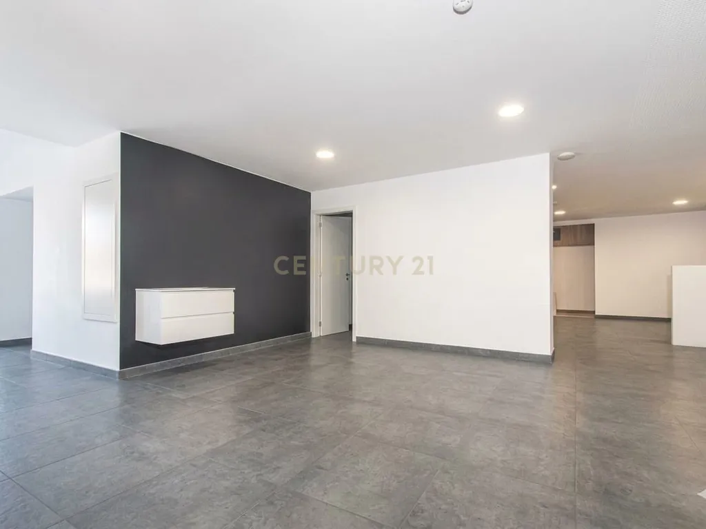 Loja em Campolide, Lisboa - 160m² - Image 27