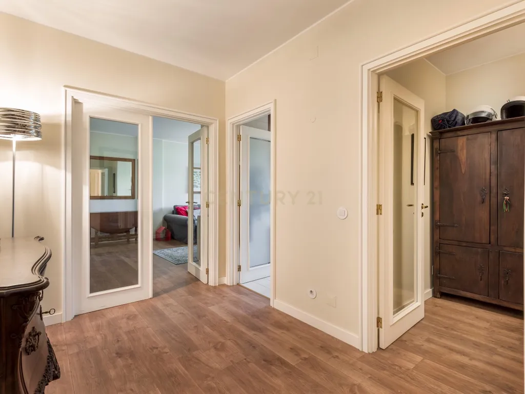 Apartamento T2 no Edifício Vilamar, Foz do Douro, Porto - Image 9