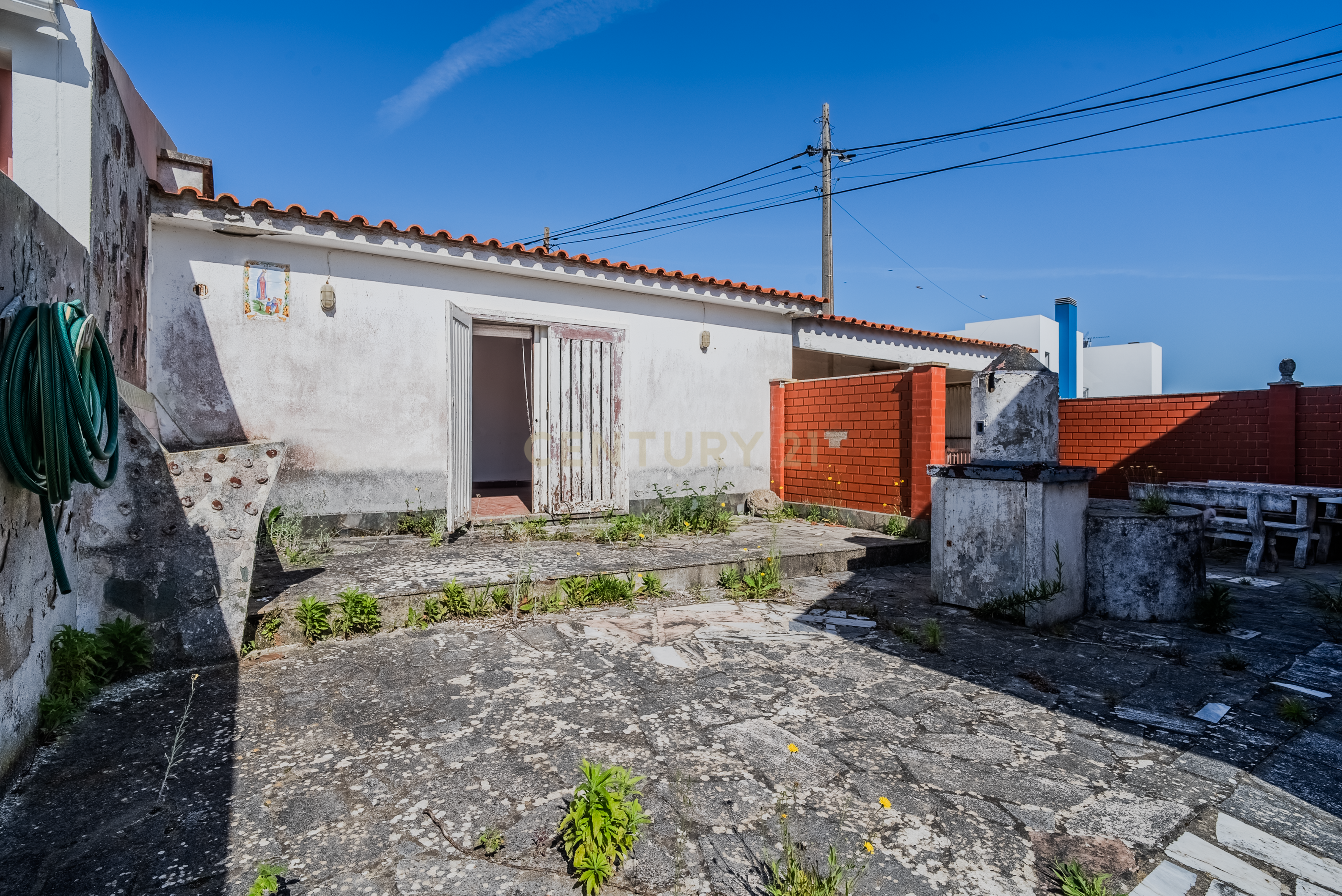 MORADIA TÉRREA T2+1, COM GARAGEM E LOGRADOURO, NA SILVEIRA, A 5 MINUTOS DA PRAIA AZUL - Image 50