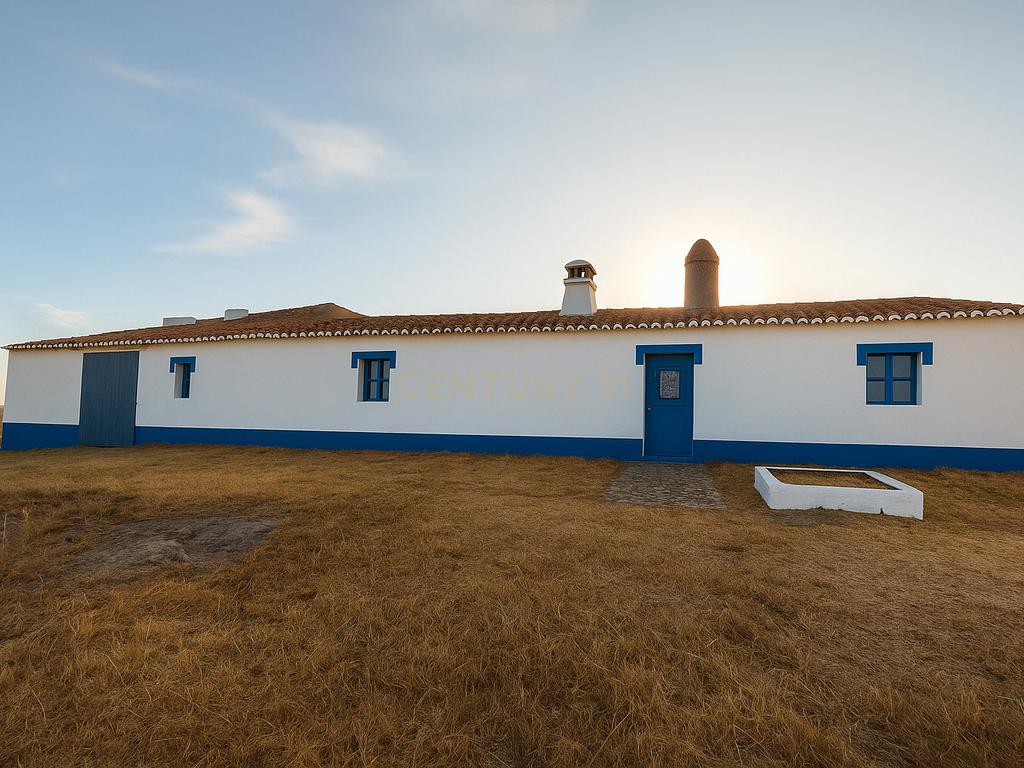 Monte Alentejano com 5 Hectares – Puro Sossego no Coração do Alentejo - Image 1