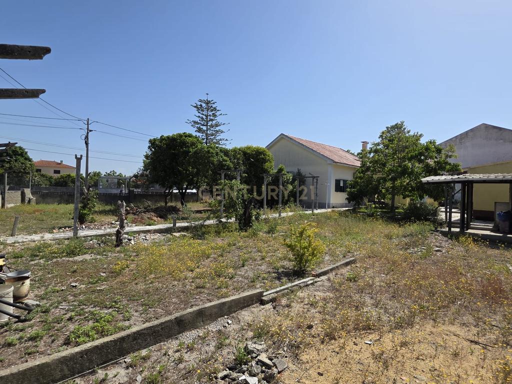 Espetacular Moradia T4 em Fernão Ferro com Jardim e possibilidade de nova construção no lote de 1.041 m2 - Image 21
