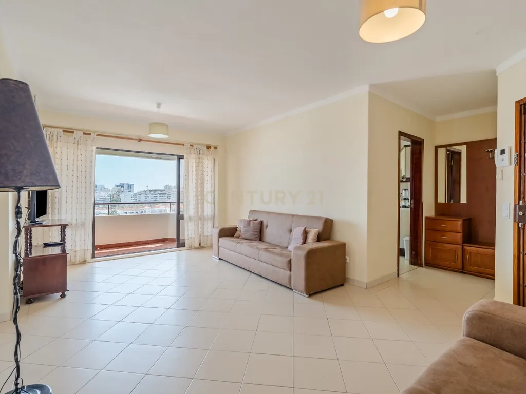 Apartamento T2 com vista rio, a 2 minutos da zona ribeirinha, em Portimão - Image 14