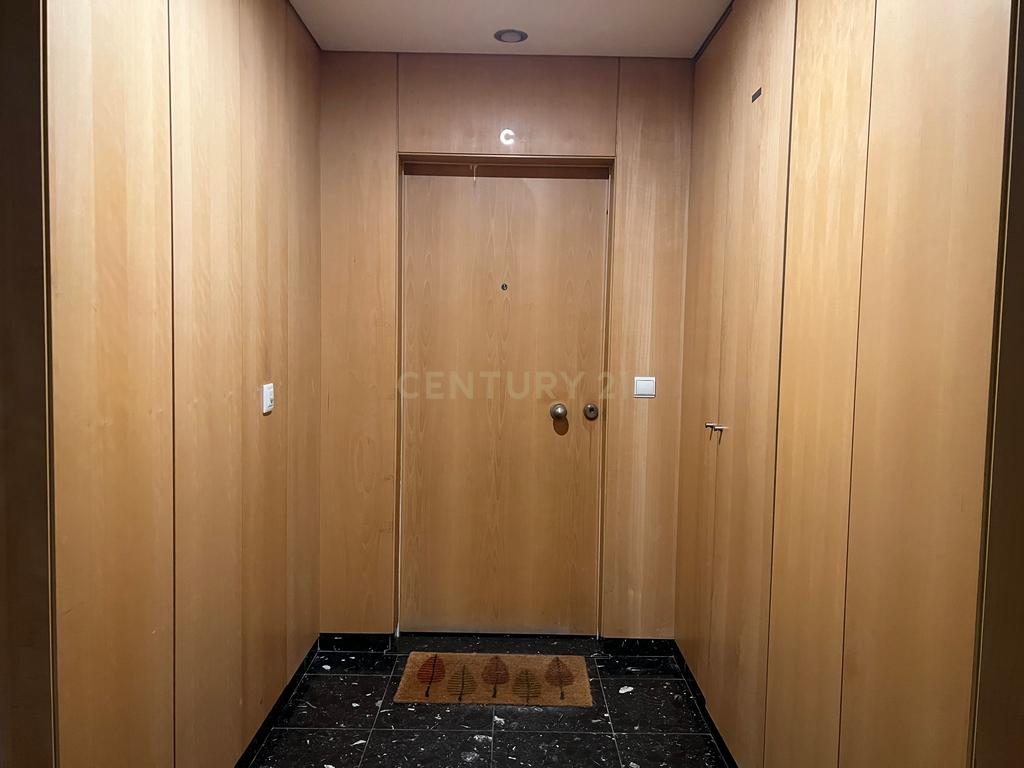 Apartamento T3 com vista desafogada e excelente luminosidade em Lumiar - Image 35