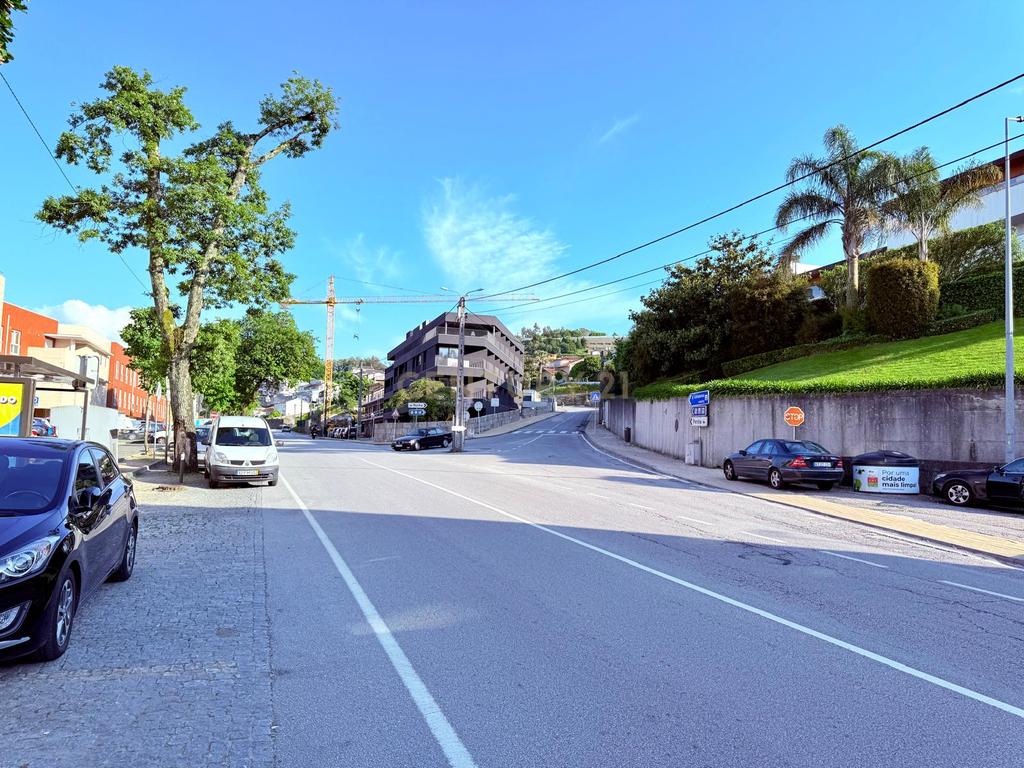 Moradia T6 Mesão Frio, Guimarães - Image 68