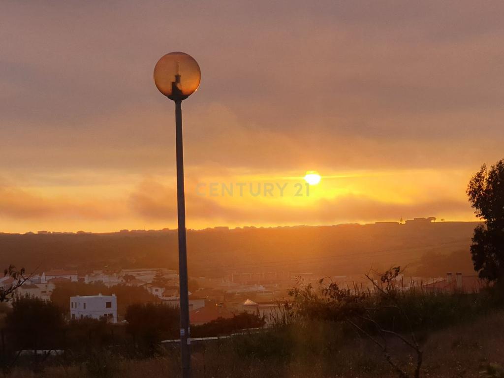 Moradia T3 exclusiva – Urbanização Vistas do Atlântico, São Pedro da Cadeira, Torres Vedras - Image 51