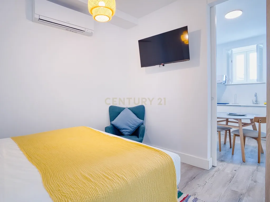 Apartamento Renovado T2 em Nazaré - Image 8