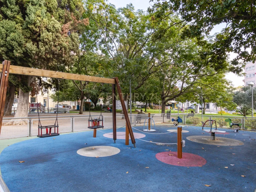 Espetacular T7 no Areeiro, Lisboa - 225m² de Conforto - Image 28