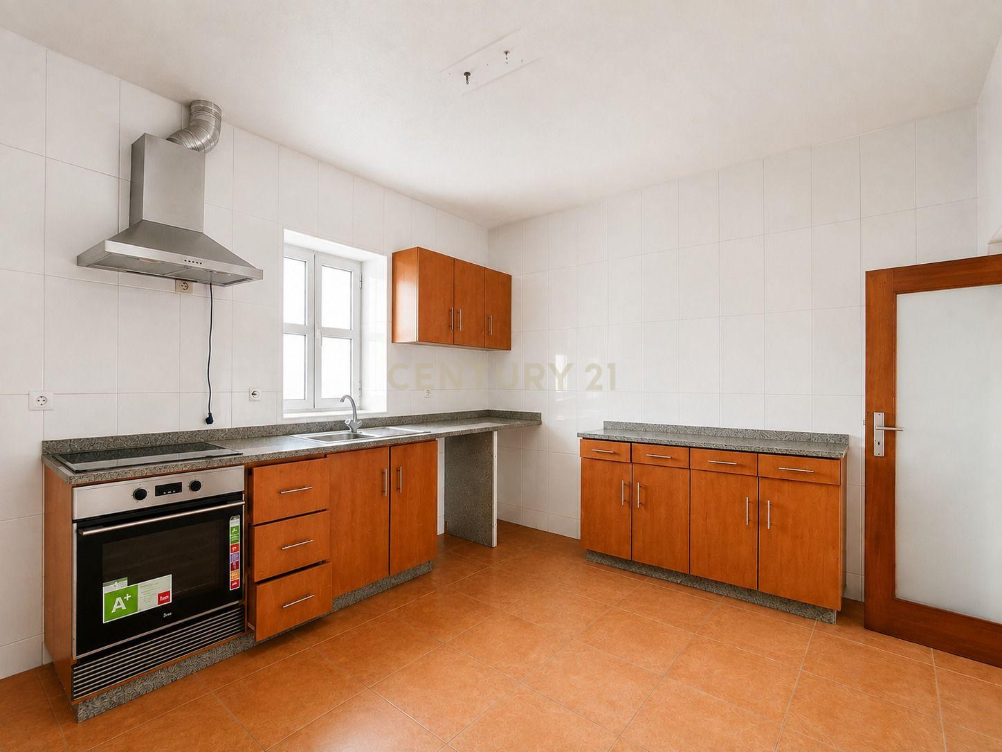 Fotografia 8 de Moradia T3 inserida num lote de terreno de 969,9 m² | São Mamede do Coronado, Trofa 🏡🌿