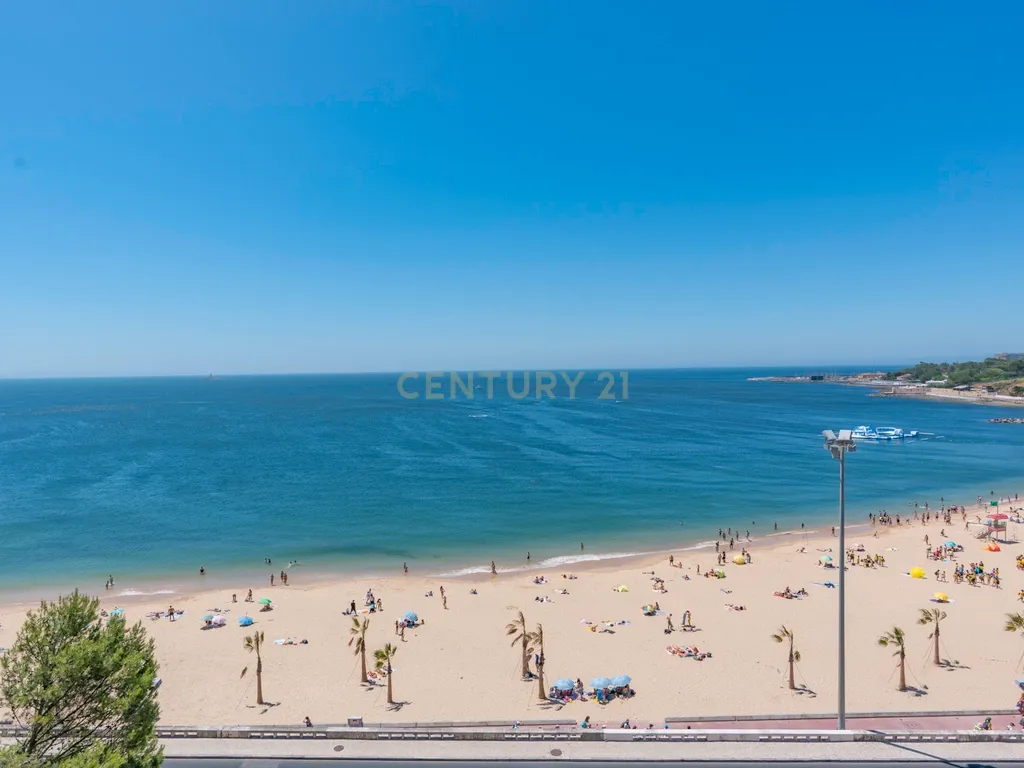 Apartamento T3 com Vista Mar em Oeiras - Image 17