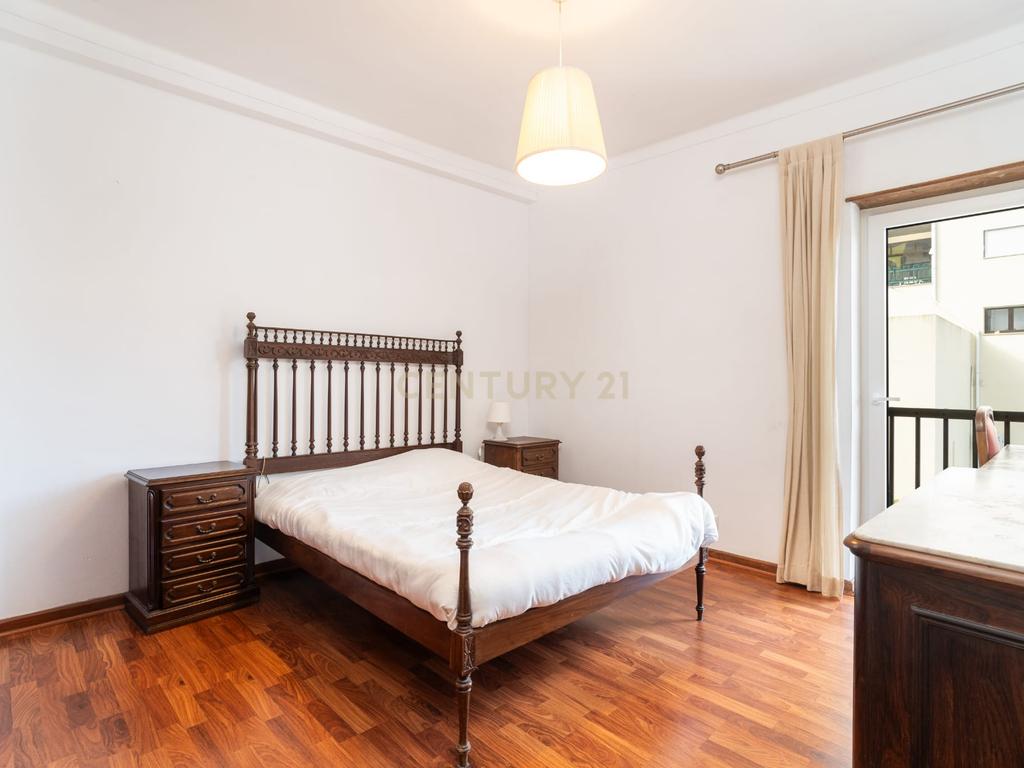 T3 Duplex com 2 Terraços, na Av. Elísio de Moura, em Coimbra - Image 16