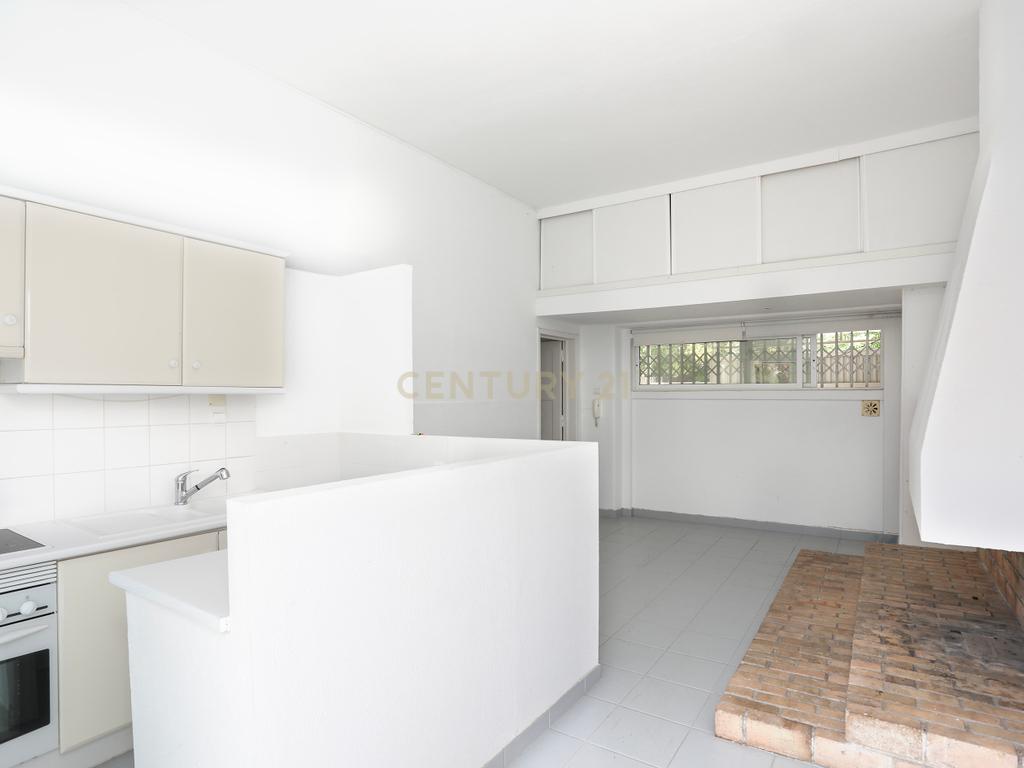 Deslumbrante Moradia T4+1 com Vista Mar e Piscina, Monte Estoril - Image 52