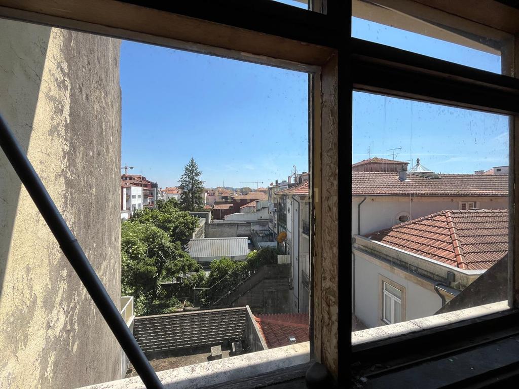 Prédio na Rua de Fernandes Tomás com Projeto Aprovado – Baixa - Centro Histórico - Porto - Image 10