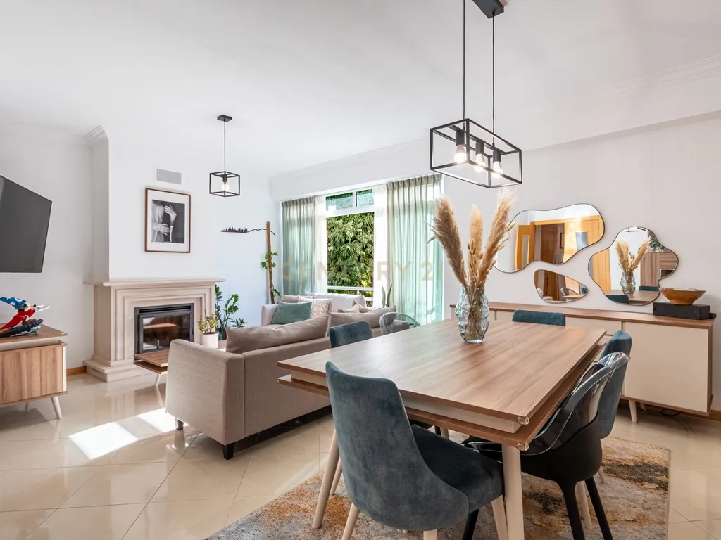 T3 com suite, lareira e BOX PRIVATIVA DE 41 m² | Quinta da Flamenga – Vialonga - Image 2