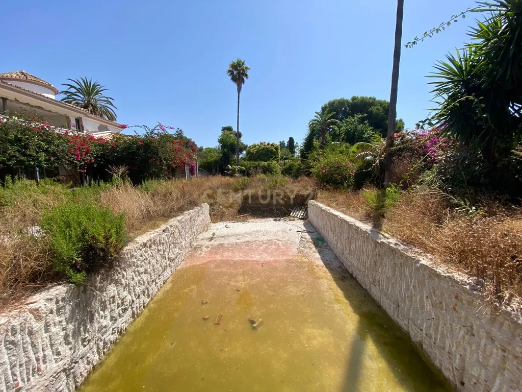 Moradia à Segunda Linha do Mar em Costalita – A Apenas 30 Metros da Praia - Image 25
