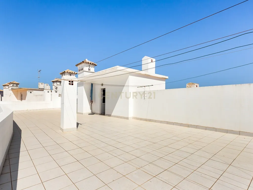 Apartamento T4 com 144m2 no Coração do Algarve - Almancil - Image 37