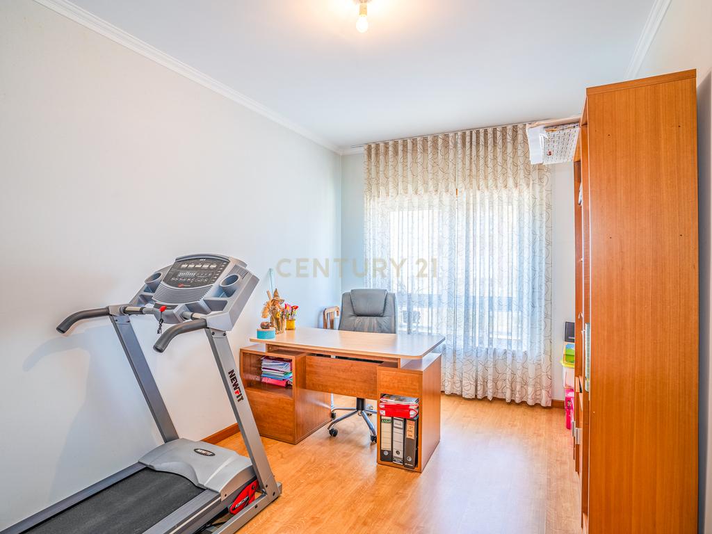 Apartamento T3 com garagem - Cidade Nova, Caldas da Rainha - Image 20
