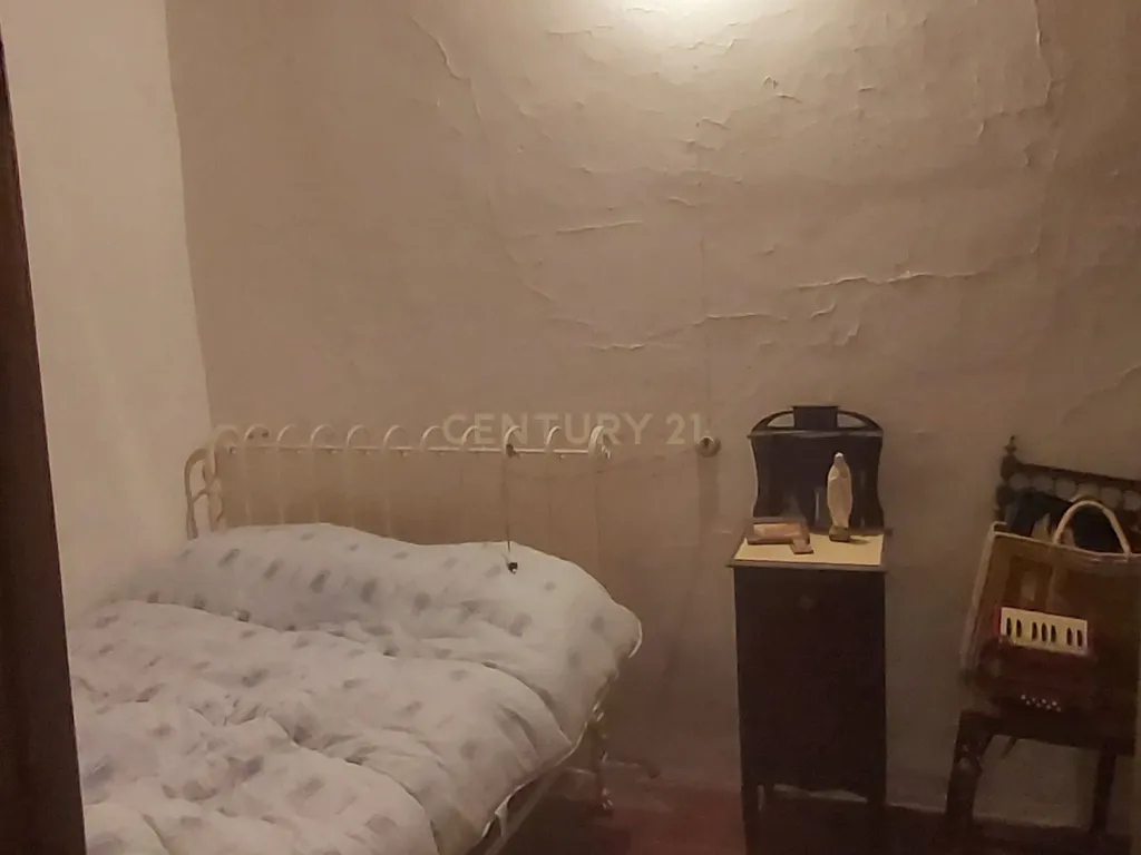 🏡 Moradia T5 para Recuperar – Baleizão (16 km de Beja) - Image 16