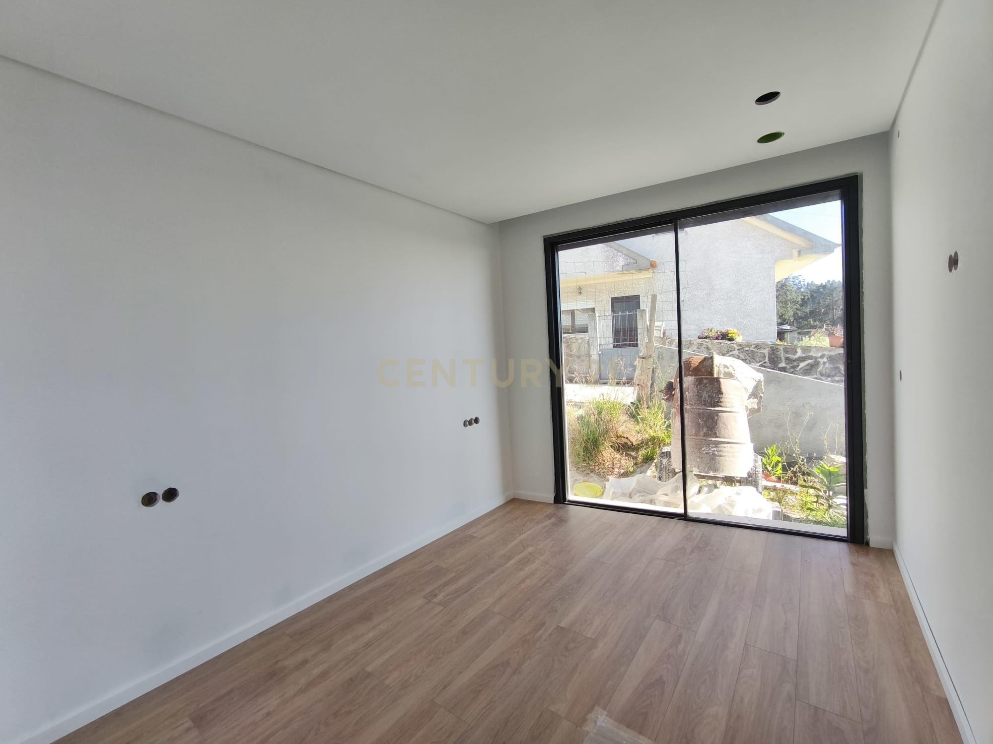 Casa em Construção em Braga, Esposende - 3 Quartos e Garagem - Image 12