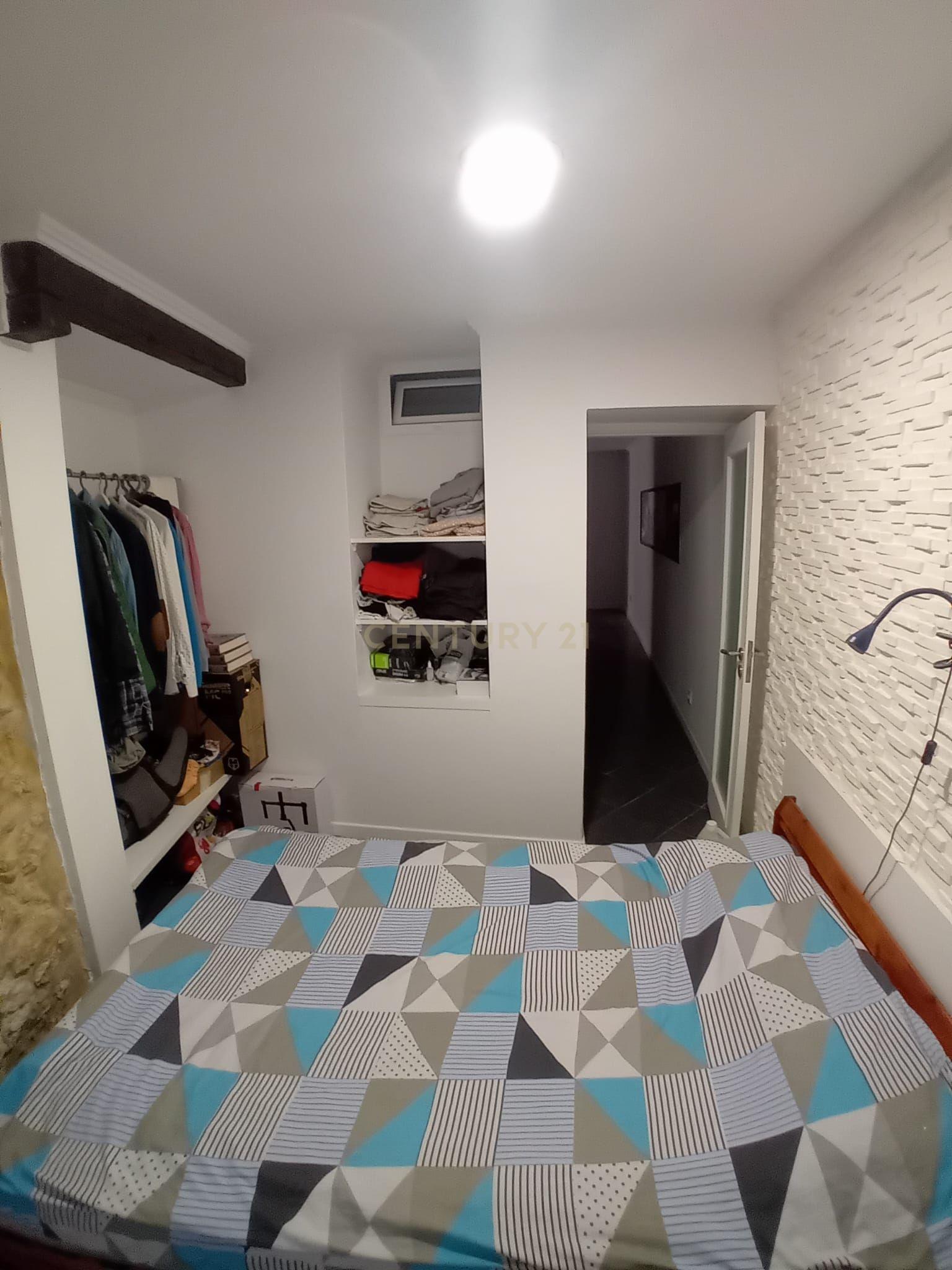 Apartamento T1 à Venda na Calçada do Castelo Picão, Lisboa - Image 7