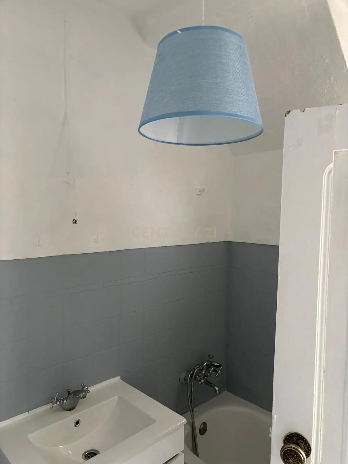 Apartamento T2 em Estremoz com Jardim PARA ARRENDAMENTO - Image 25