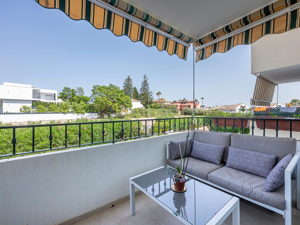 Magnífico Apartamento de 3 Quartos Totalmente Remodelado em Guadalmina Alta - Image 13