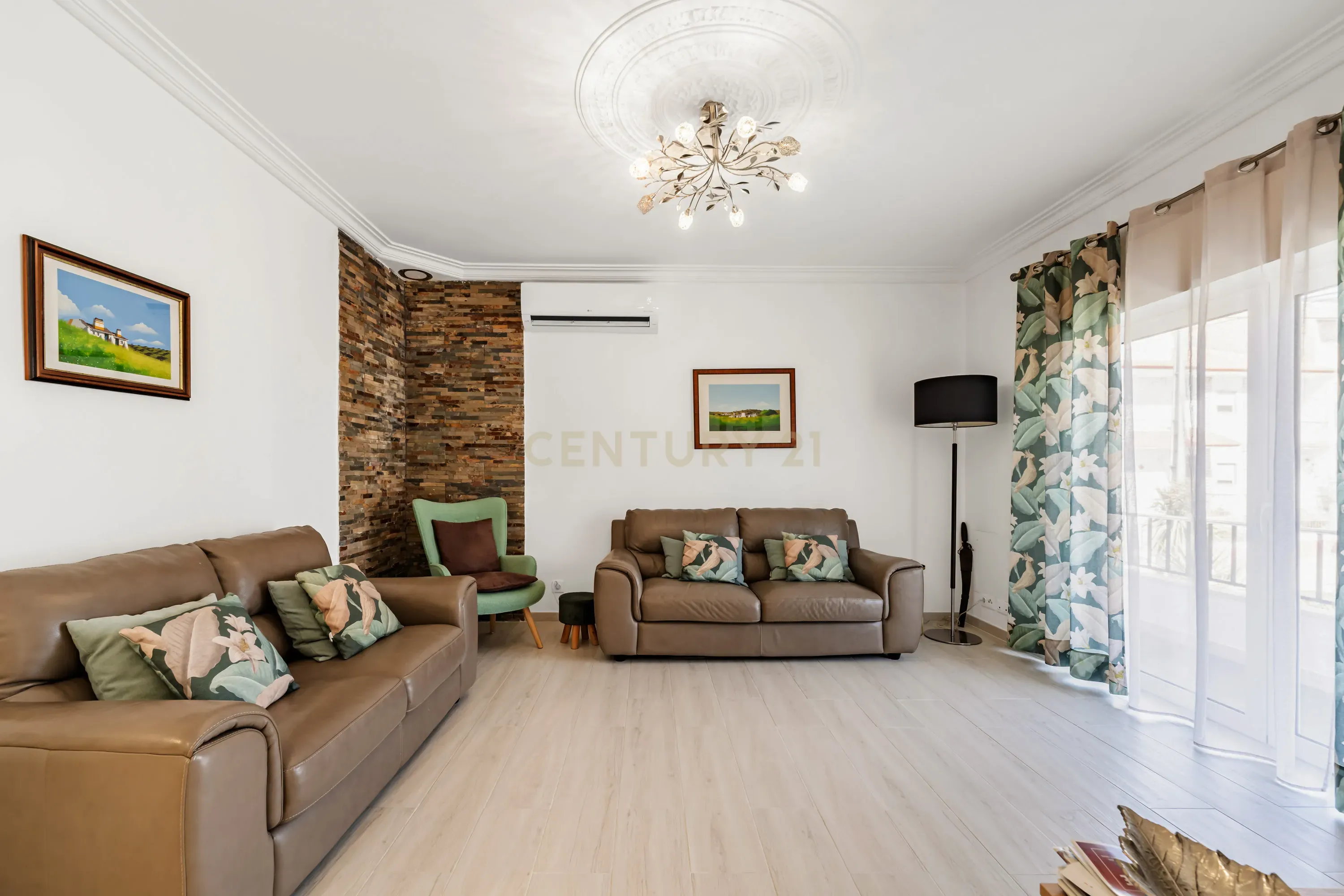 Fotografia 11 de MORADIA T3 TOTALMENTE REMODELADA | VALE DE MILHAÇOS