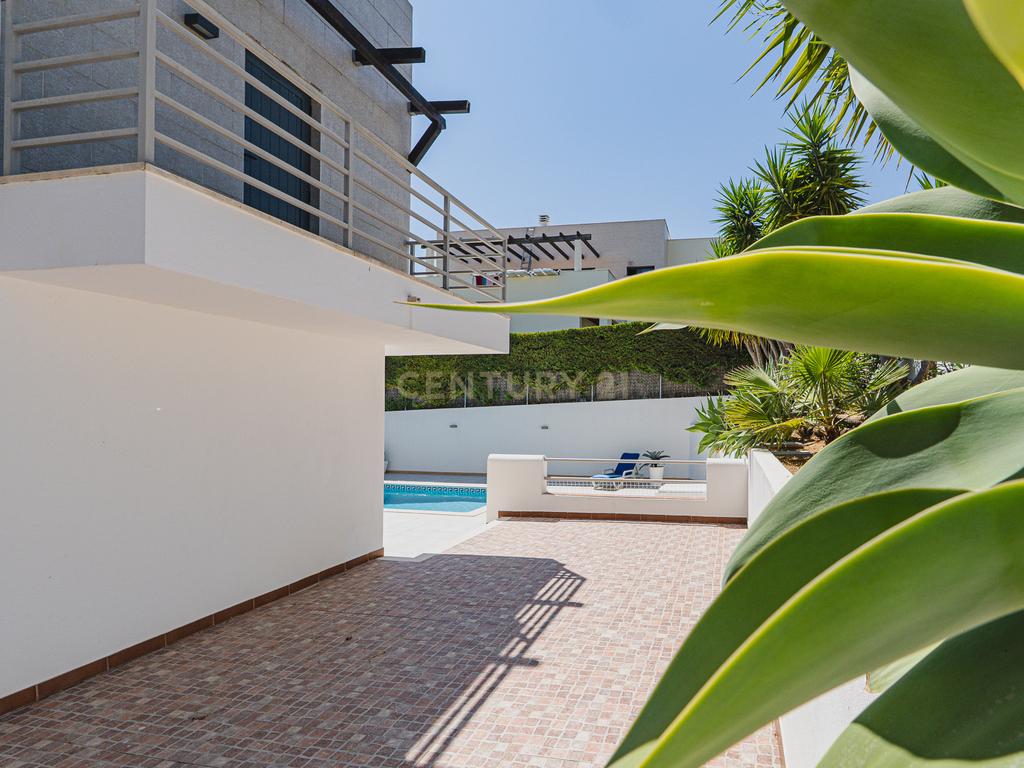 Moradia com 3 Quartos com Piscina - Urbanização Quinta do Rogel - Alcantarilha - Algarve - Image 39