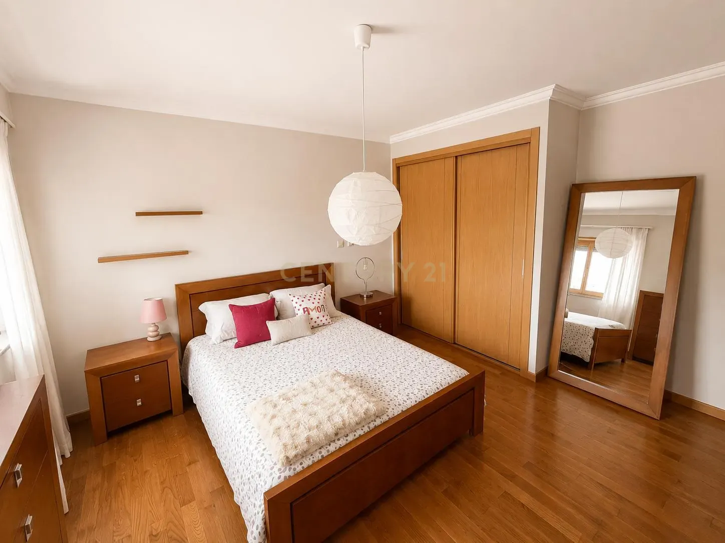 Fotografia 12 de T2 Exclusivo com 142 m² | Vista Panorâmica | Box para 2 Viaturas | Odivelas