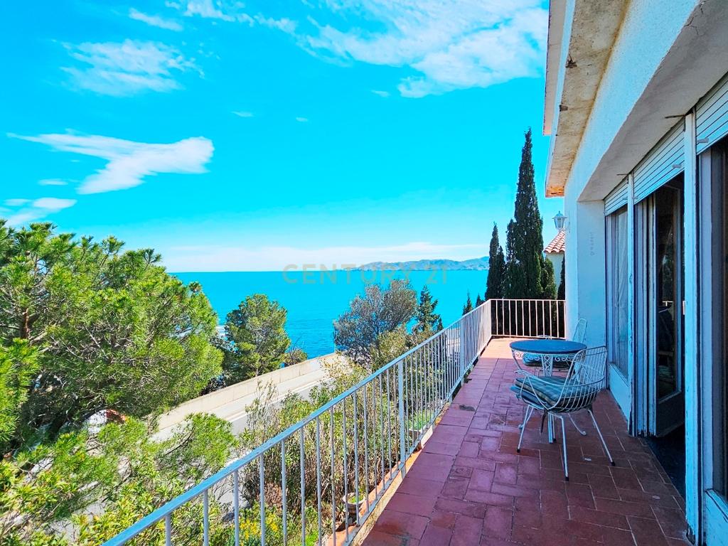 Moradia independente com vistas panorâmicas para o mar em Grifeu – Cap Ras, Llançà - Image 1