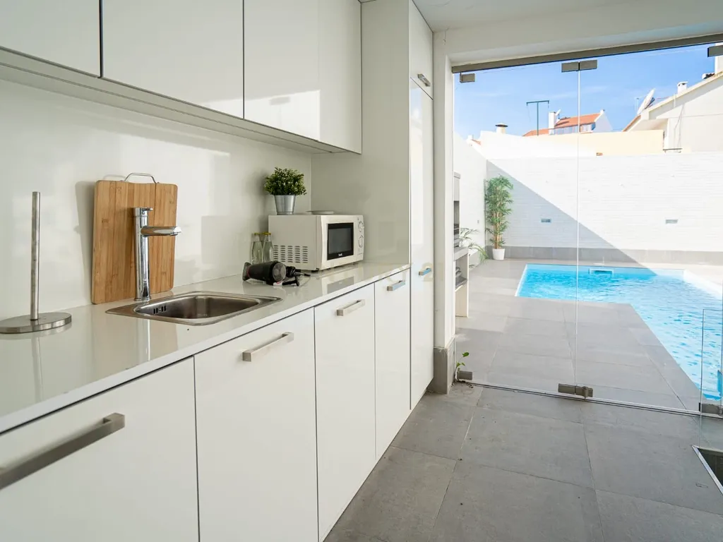 Moradia com piscina para arrendamento no Montijo — Zona do Saldanha - Image 31