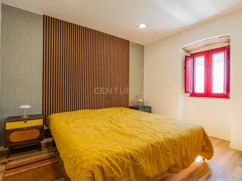 Moradia T2 Premium com Piscina, Suite e Acabamentos de Excelência - Image 7