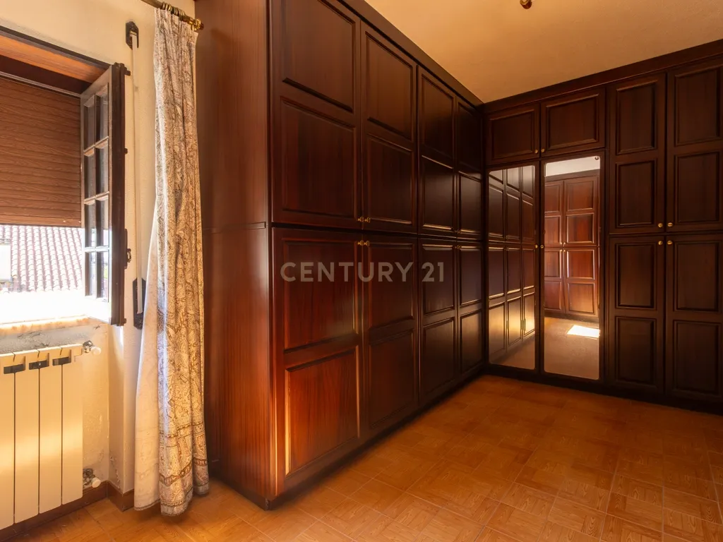 CONJUNTO MORADIA, 4 APARTAMENTOS E PAVILHÃO - Image 37