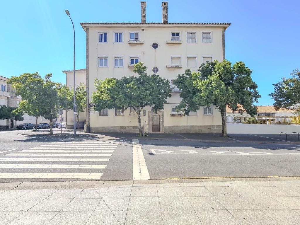 APARTAMENTO T2 COM  LOGRADOURO – CENTRO DE MATOSINHOS  - Image 15