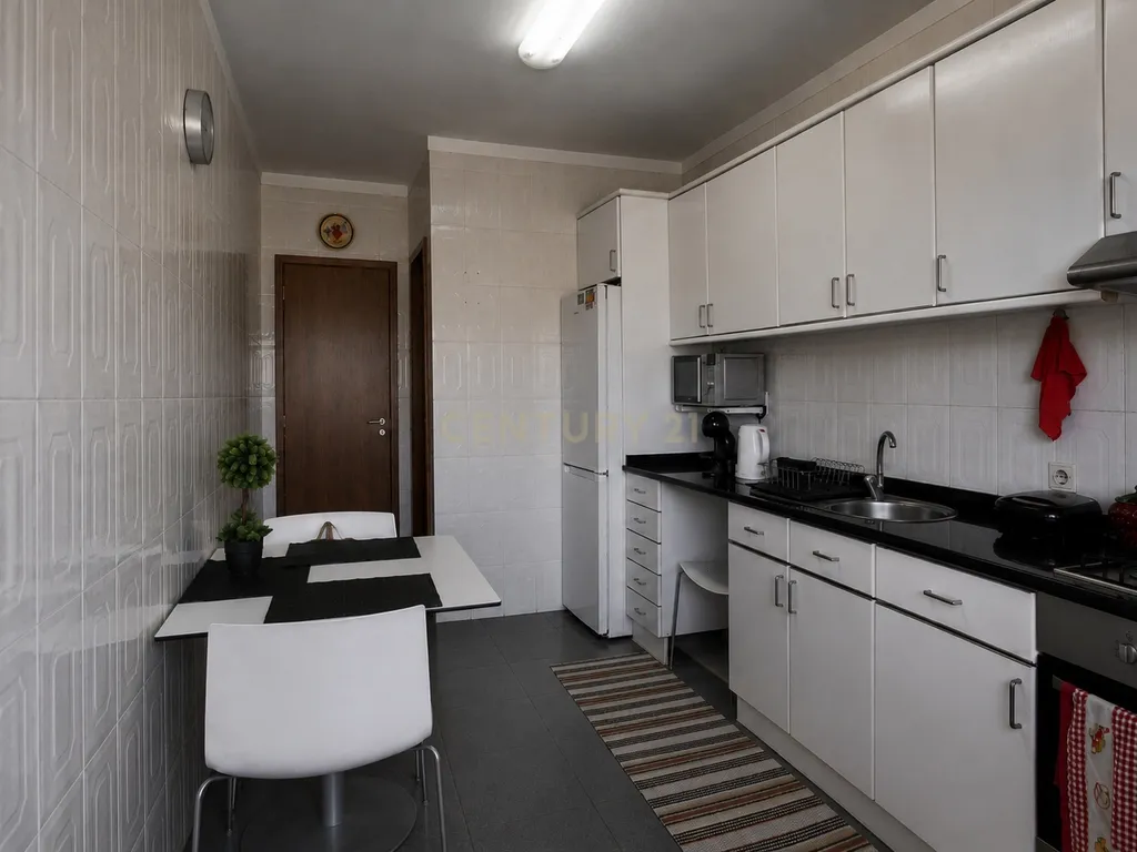 Apartamento T2+1 com Garagem, Varandas em Canidelo Vila Nova de Gaia - Image 20