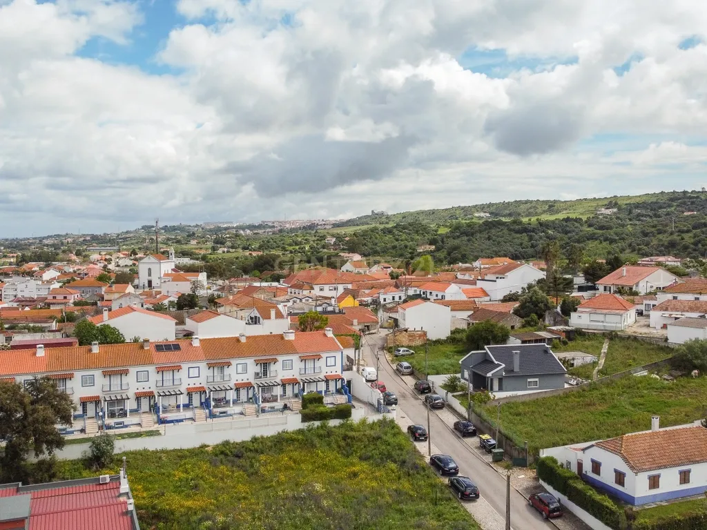 Moradia T3 na Quinta do Anjo com Vista Panorâmica e Garagem - Image 69