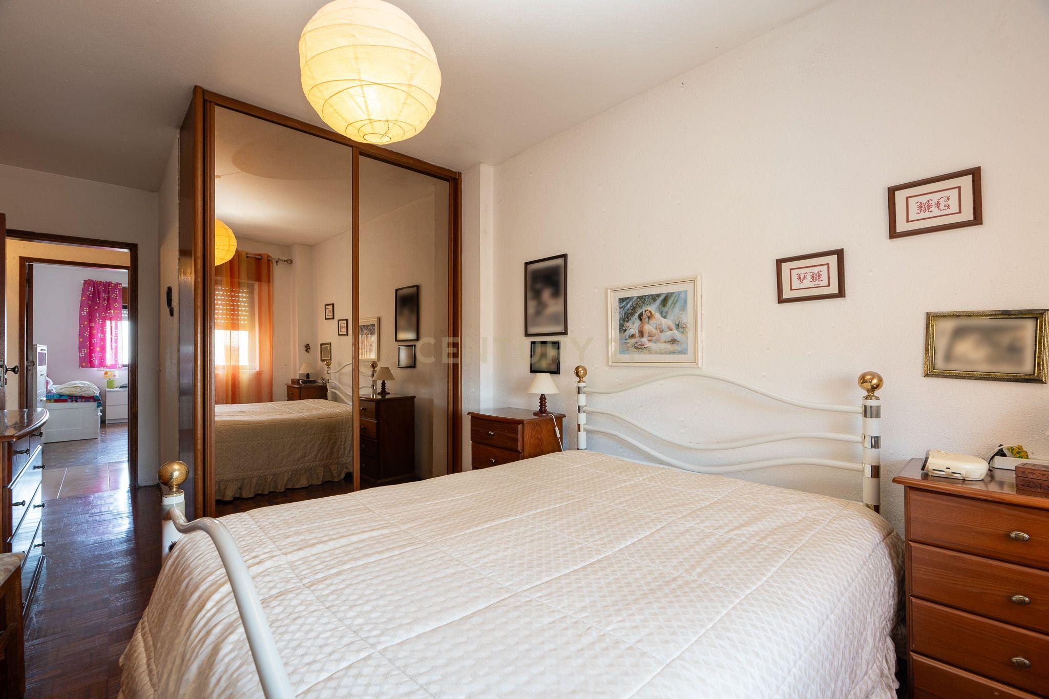**Fantástico apartamento T4 com arrecadação*** - Image 12
