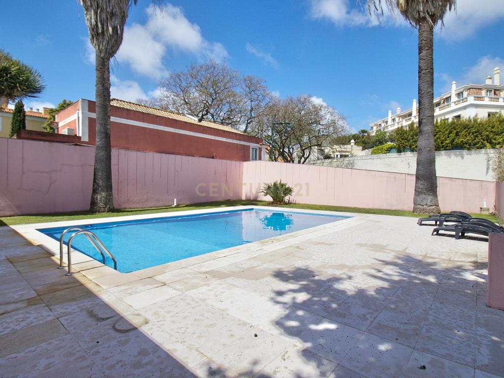 Apartamento T2 com Jardim e Piscina - Image 15